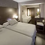 Colonial Hotel 4*